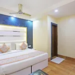 Hotel Samrat R Unit By Satwa Home Stay