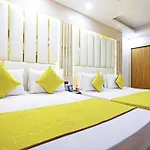 Hotel Samrat R Unit By Satwa Home Stay
