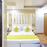 Hotel Samrat R Unit By Satwa Home Stay