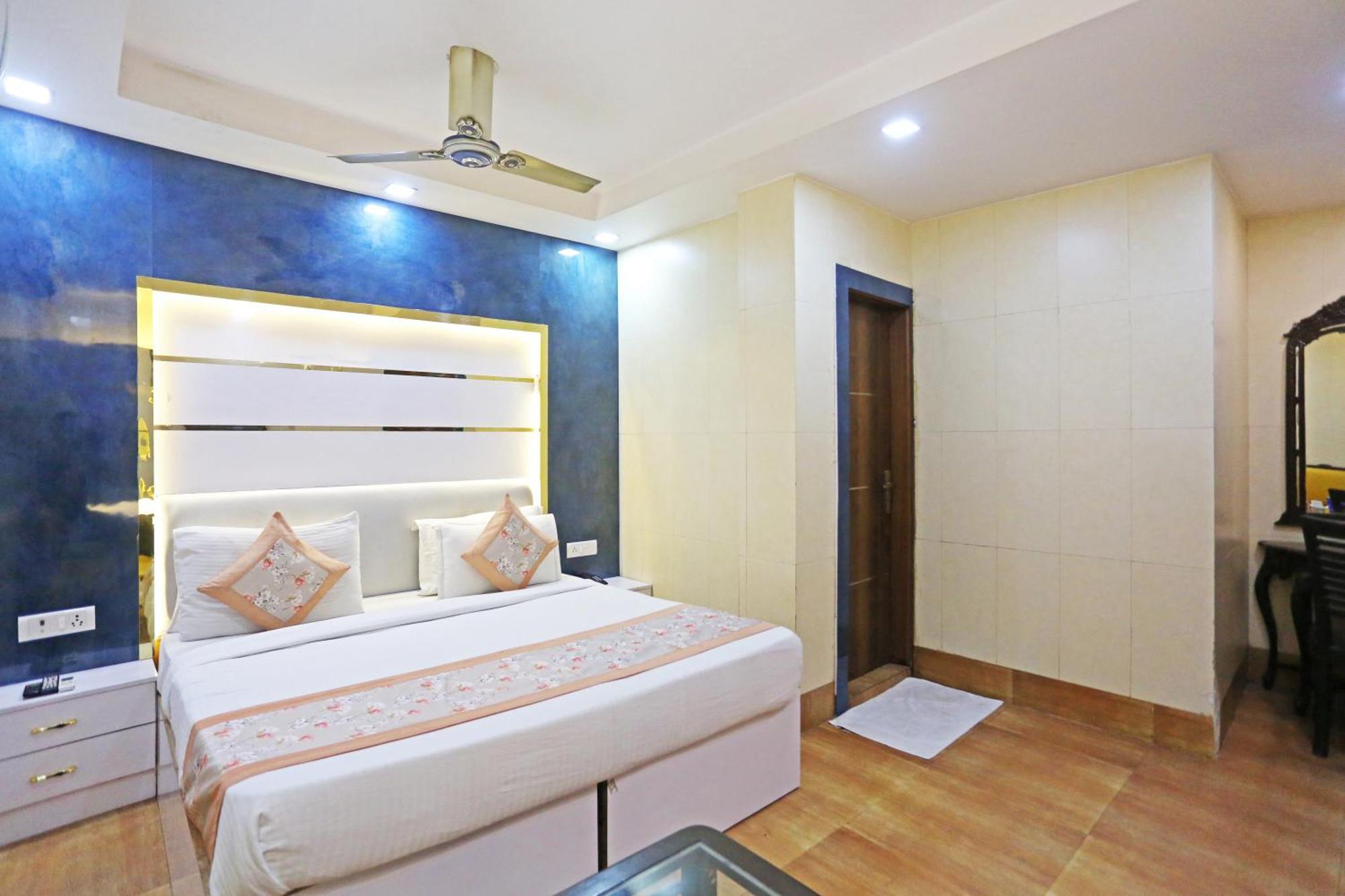 Hotel Samrat R Unit By Satwa Home Stay New Delhi