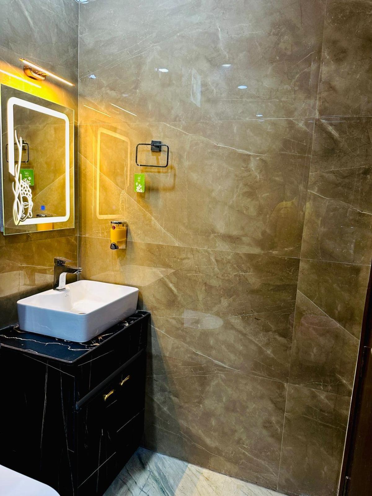 Hotel Hotel Samrat R Unit By Satwa Home Stay New Delhi